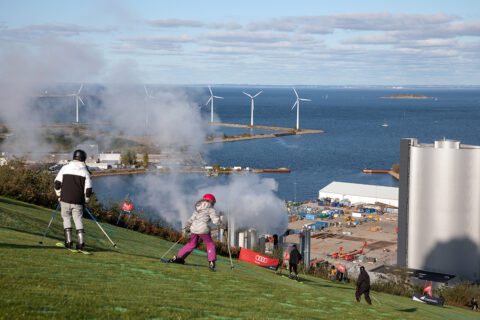 CopenHill Denemarken- Skiën op schoonste energiefabriek