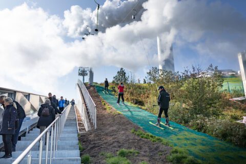 CopenHill Denemarken- Skiën op schoonste energiefabriek