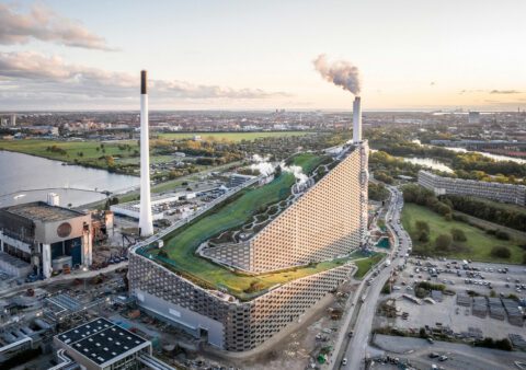 CopenHill Denemarken- Skiën op schoonste energiefabriek