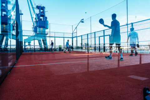 Innovatie Full-service flexibele popup padelbanen