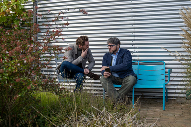 Innovatieve werklandschappen toekomst, hybride werken, buitenruimte, duurzame werkplek.