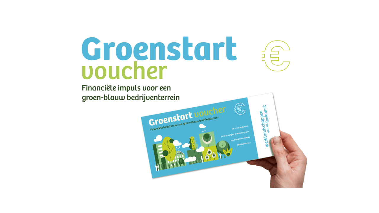 Een hand houdt een Groenstart voucher vast